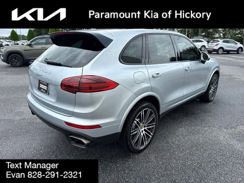 Used 2017 Porsche Cayenne Platinum Edition AWD/4WD image 6