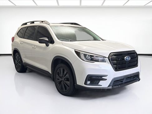Used 2022 Subaru Ascent Onyx Edition image 3