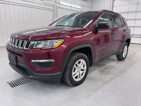 Used 2021 Jeep Compass Sport w/ Cold Weather Group AWD/4WD image 10
