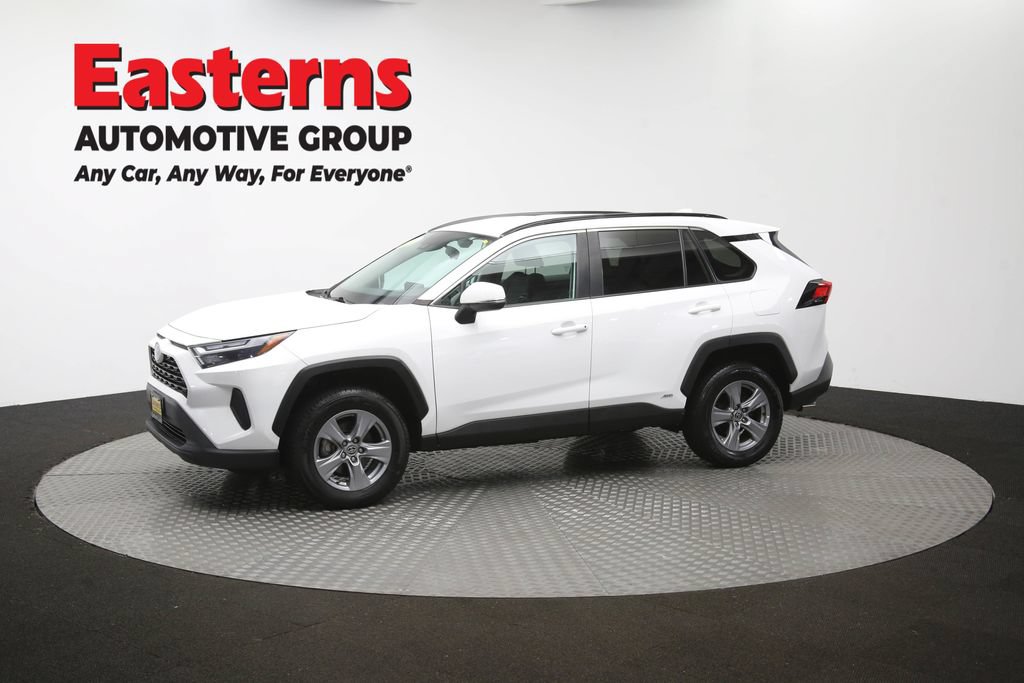 Used 2022 Toyota RAV4 XLE AWD/4WD image 58