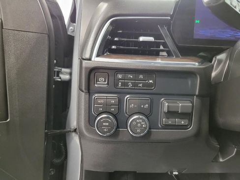 Used 2025 Chevrolet Tahoe Z71 w/ Z71 Off-Road Package image 10