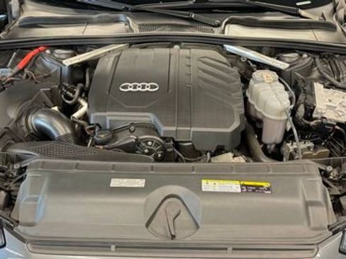 Used 2021 Audi A4 2.0T Premium w/ Convenience Package image 28