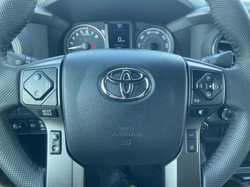 Used 2023 Toyota Tacoma TRD Sport image 14