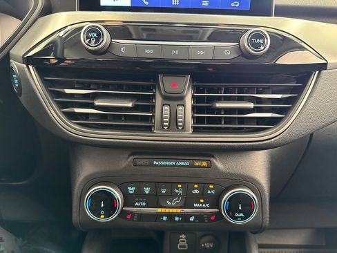 Used 2024 Ford Escape Active AWD/4WD image 27