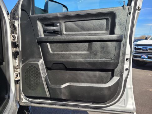 Used 2018 RAM 2500 Tradesman w/ Chrome Appearance Group image 22