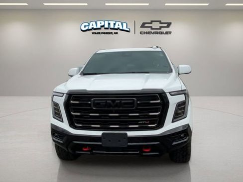 Used 2025 GMC Yukon AT4 Ultimate image 8