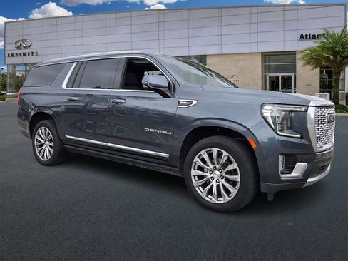 Used 2021 GMC Yukon XL Denali w/ Denali Premium Package RWD image 2
