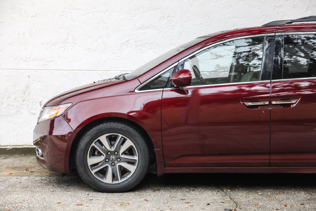 Used 2015 Honda Odyssey Touring image 14