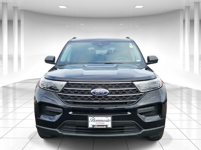 Used 2024 Ford Explorer XLT AWD/4WD image 5