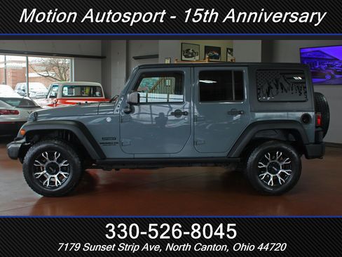 Used 2015 Jeep Wrangler Unlimited Sport image 7