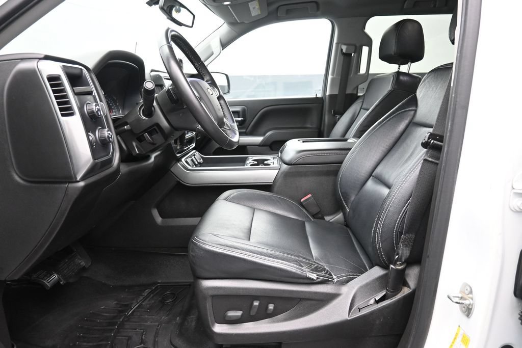 Used 2018 Chevrolet Silverado 1500 LT w/ Texas Edition AWD/4WD image 19