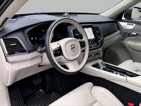 Used 2024 Volvo XC90 T8 Ultimate w/ Lounge Package AWD/4WD image 18