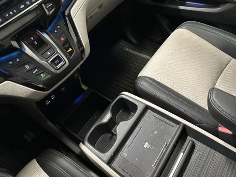 Used 2025 Honda Odyssey Elite image 33