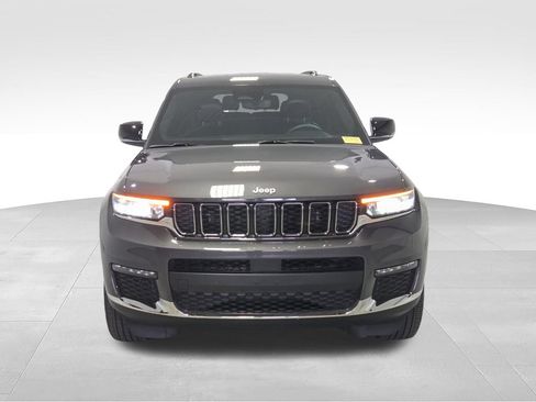 Certified 2024 Jeep Grand Cherokee L Limited w/ Trailer Tow Package AWD/4WD image 23