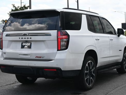 Used 2022 Chevrolet Tahoe RST w/ Luxury Package AWD/4WD image 12