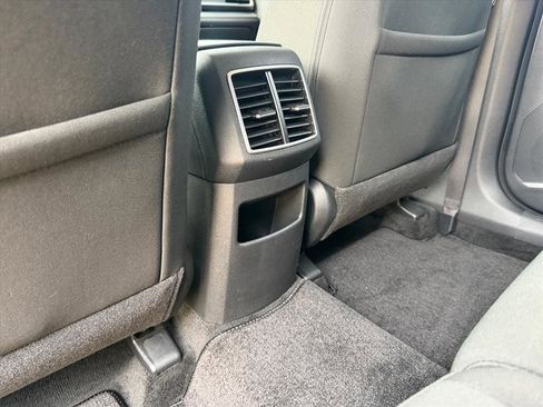 Used 2024 Kia Sportage LX image 25