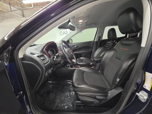 Used 2018 Jeep Compass Trailhawk w/ Navigation Group image 7
