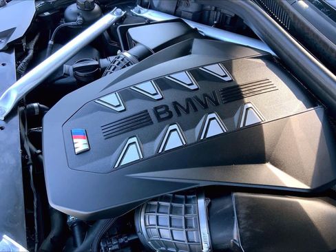 Certified 2025 BMW X7 M60i w/ Climate Comfort Package image 31