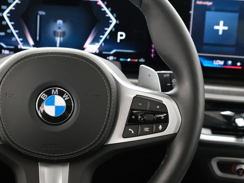 Used 2026 BMW X5 xDrive40i w/ M Sport Package AWD/4WD image 14
