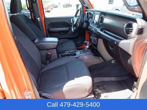 Used 2018 Jeep Wrangler Unlimited Sport S image 38