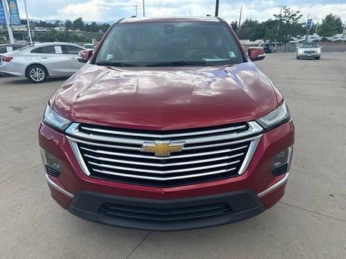 Used 2023 Chevrolet Traverse Premier AWD/4WD image 2