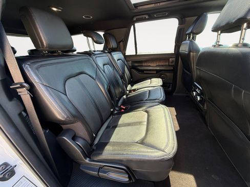 Used 2021 Ford Expedition Max Limited RWD image 18