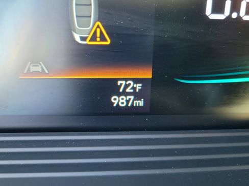 Certified 2024 Hyundai Venue Limited image 18