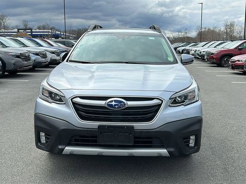 Used 2022 Subaru Outback Limited image 2