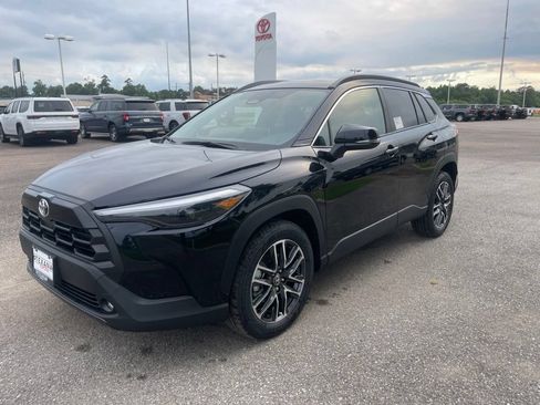 New 2026 Toyota Corolla Cross XLE FWD image 3