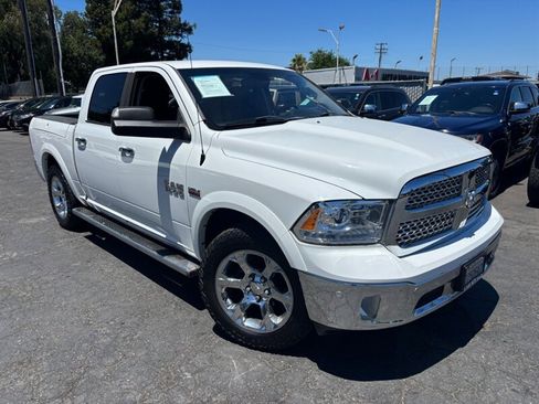 Used 2014 RAM 1500 Laramie AWD/4WD image 2