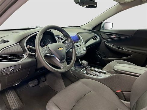 Used 2024 Chevrolet Malibu LT image 16
