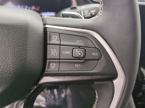 Certified 2023 Jeep Grand Cherokee Laredo w/ Luxury Tech Group I image 24