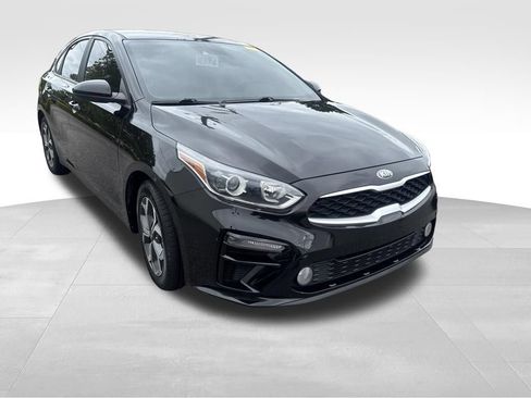 Used 2021 Kia Forte LXS FWD image 2