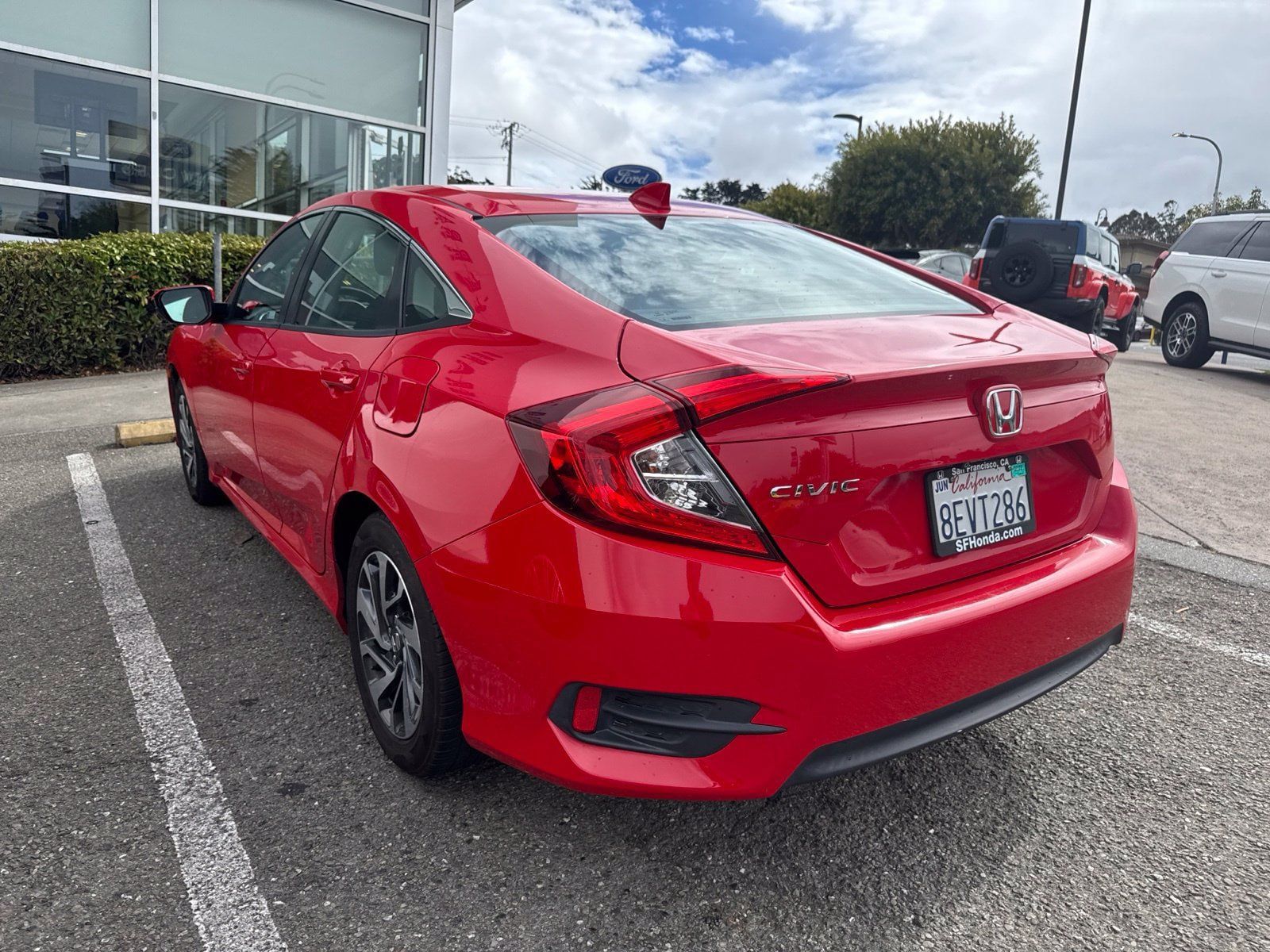 Used 2018 Honda Civic EX image 3