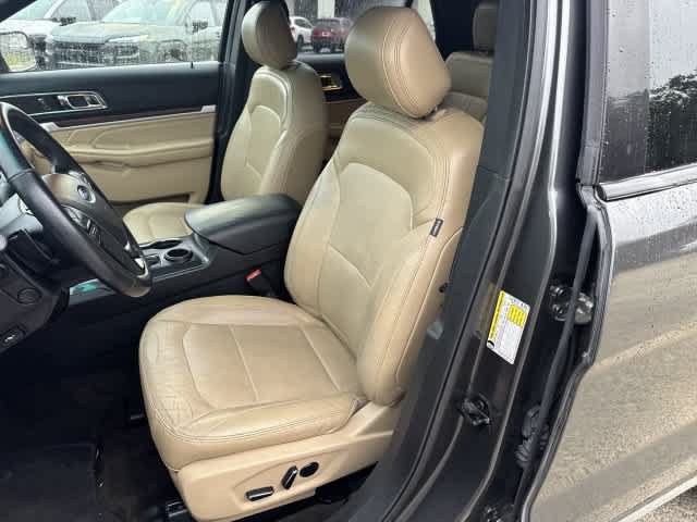 Used 2016 Ford Explorer Limited FWD image 15