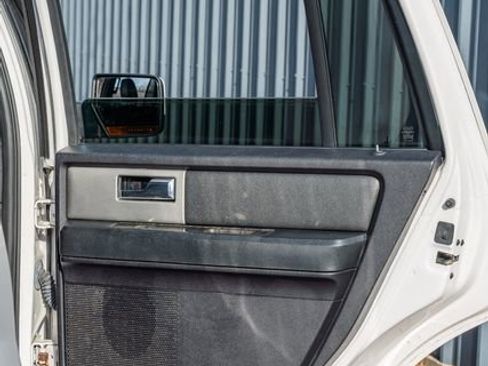 Used 2017 Ford Expedition Limited w/ Equipment Group 301A image 39