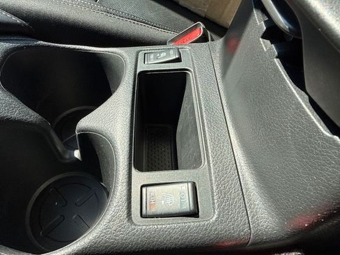 Used 2019 Nissan Rogue SL FWD image 28