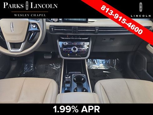 Used 2022 Lincoln Corsair FWD w/ Premium Package image 13