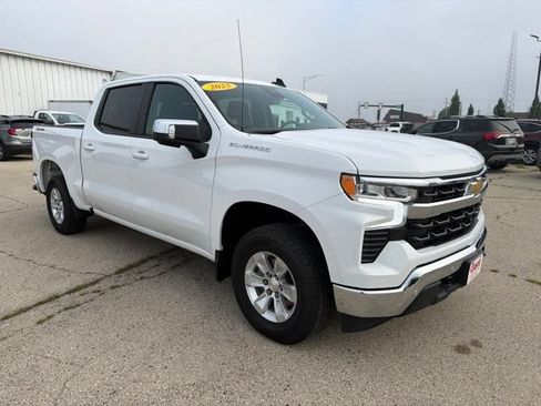 Used 2025 Chevrolet Silverado 1500 LT w/ Safety Package AWD/4WD image 7