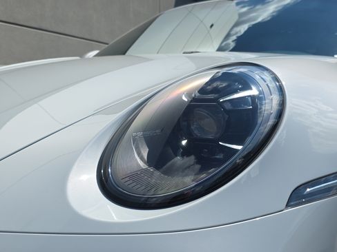 Used 2024 Porsche 911 Carrera GTS RWD image 12