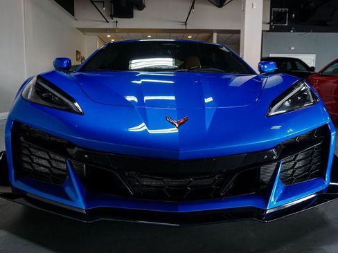 Used 2025 Chevrolet Corvette Z06 w/ Z07 Performance Package RWD image 14