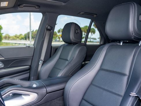 Used 2025 Mercedes-Benz GLE 450 4MATIC image 31