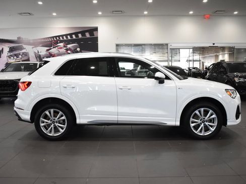 Used 2023 Audi Q3 2.0T Premium image 12