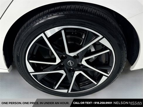 Certified 2024 Nissan Sentra SR image 29