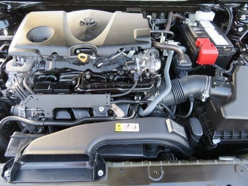 Certified 2023 Toyota Camry SE image 34