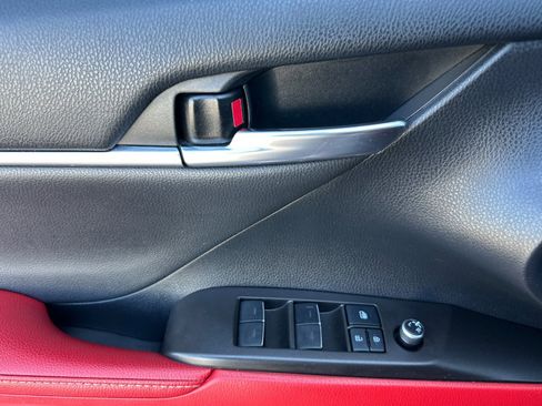 Used 2022 Toyota Camry XSE w/ TRD Appearance Package (TMS) FWD image 11