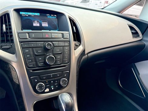 Used 2015 Buick Verano w/ Comfort Package image 16