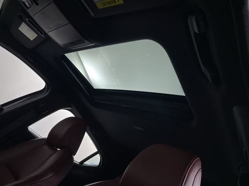 Used 2024 MAZDA MAZDA3 s image 18