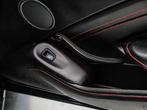 Used 2023 Aston Martin V12 Vantage RWD image 87
