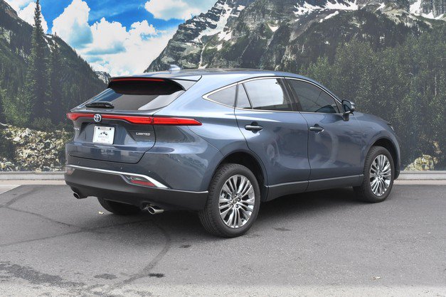 Certified 2024 Toyota Venza Limited AWD/4WD image 3